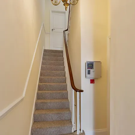 Beautiful Studio Flat - Shepherds Bush Westfield London Exterior photo