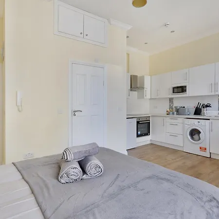 Beautiful Studio Flat - Shepherds Bush Westfield London Exterior photo
